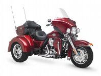 2010-Harley-Davidson-Tri-Glide-Ultra-Classic-FLHTCUTG-front.jpg
