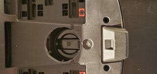 hole in bracket.jpg
