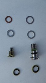 Oil Pan Bolts and Washers.jpg