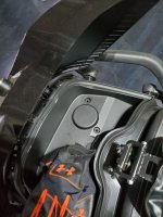 Mono seat cowl open2.jpg Mono seat cowl open2.jpg