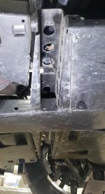 Remove old sway bar 8.jpg