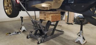 Spyder lift with extension pad.jpg