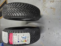 New set front tires 11.23.2023 mileage 14541.6.jpg