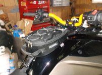spyder-tankbag-04.jpg