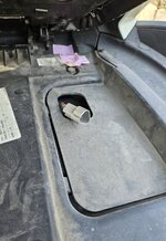 Sandees seat plug.jpg