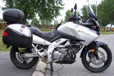 New 2006 Suzuki V-Strom DL1000 2.JPG