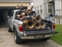 horntruck512.jpg