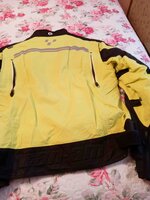Womans jacket yellow2 X.jpg Womans jacket yellow2 X.jpg