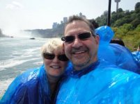 Jerry  and Jackie a Niagara Falls.jpg