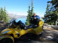 Crater Lake October & Snow (800x600).jpg