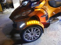 Front Fender Lighting 004.jpg