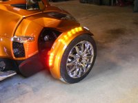 Front Fender Lighting 005.jpg
