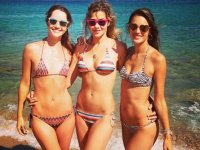 alessandra-ambrosio-bikinis-on-instagram-0.jpg