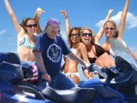 bondi_beach_girls bob.jpg