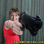 sarah-palin-gun-2.jpg