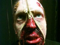 zipper_zombie_by_kaieru-d5jgh7w.jpg