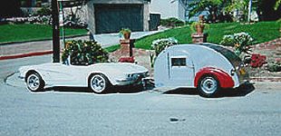 Kit-behind-corvette.jpg