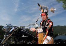 lakota-artist-jim-yellowhawk-indian-motorcycle-native-american-indian-BNNKJ6.jpg