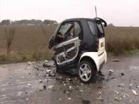 Not too 'Smart' car.jpg