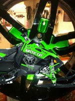 green wheels.jpg