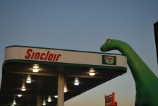 Sinclair-Gas-Dinosaur-Wisconsin-Dells-448x300.jpg