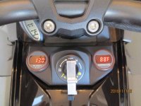 F3 Spyder voltmeter temp gauge IMG_4245.jpg