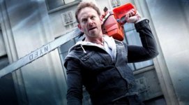 ian-ziering-chainsaw-sharknado-2.jpg