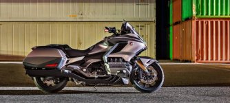 18-honda-gold-wing_lifestyle_image_14-hero.jpg
