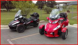 Spyders02m.jpg