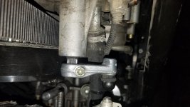 How Shifter lever slips off.jpg