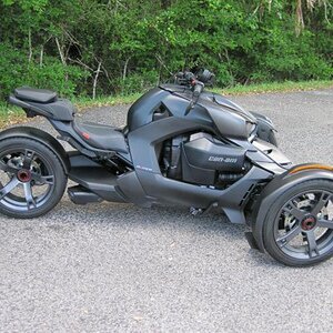 2019 Ryker Ace 900