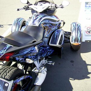 PIC 1733