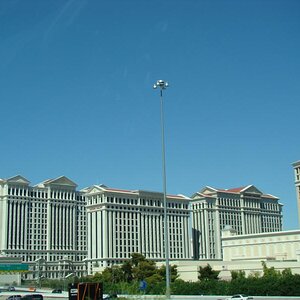 105 LA LV 055
