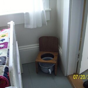 Childs chamber pot.