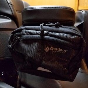 close up of pouch"s