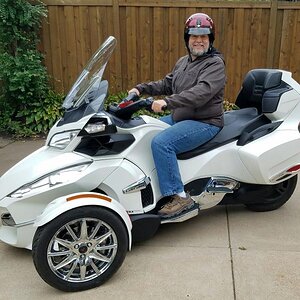 2013 Can AM Spyder RT Limited first ride