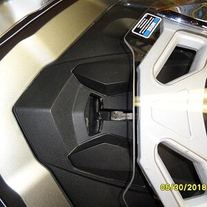frunk lock4