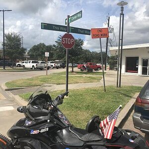 B375A74F A148 4F2B B7E1 8C53F26FDF94 literally-This way & That way. Lake Jackson TX