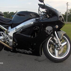 MY 1997 ZX7R