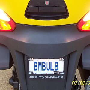 100 0689