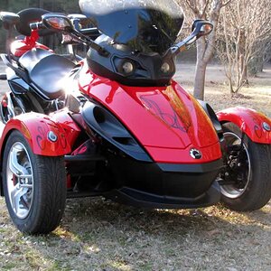 My wife's Spyder
