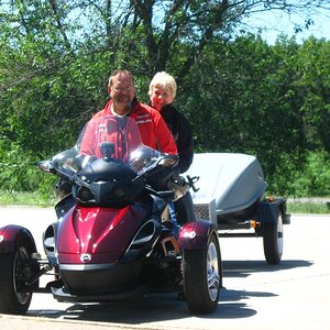 Butch & Paula at their last rest stop, almost home.