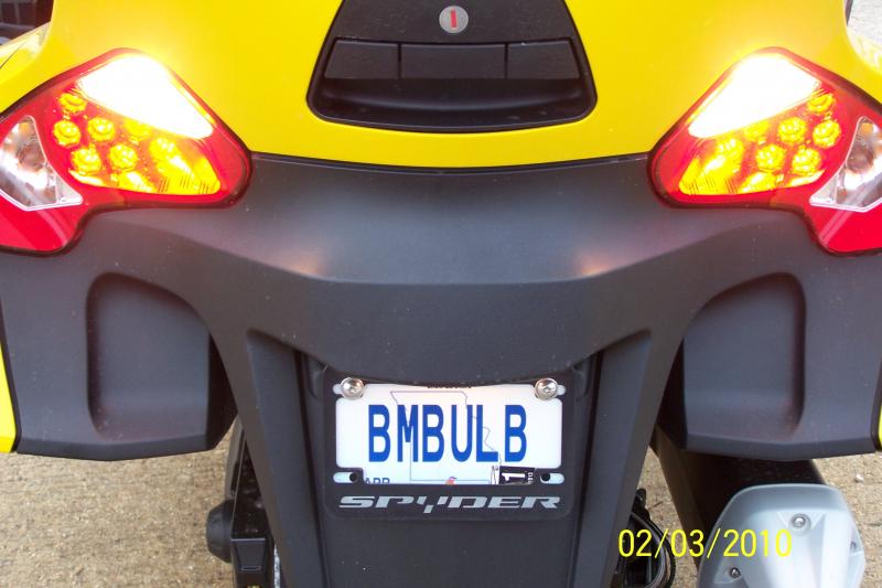 100 0689