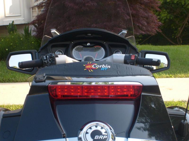 Ahh ... ya get to see the HMT Brake Light too.  I always liked the effect the Corbin RT seat has with that upper ridge accentuating the trunk top.