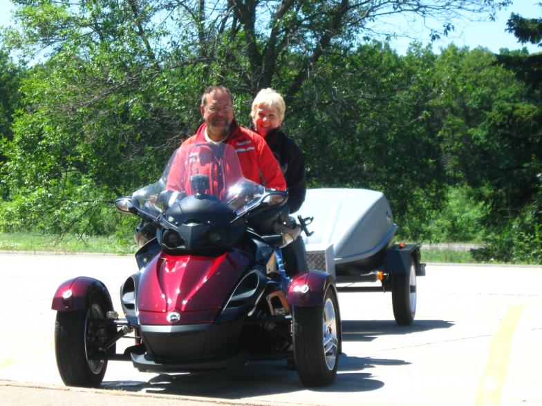 Butch & Paula at their last rest stop, almost home.
