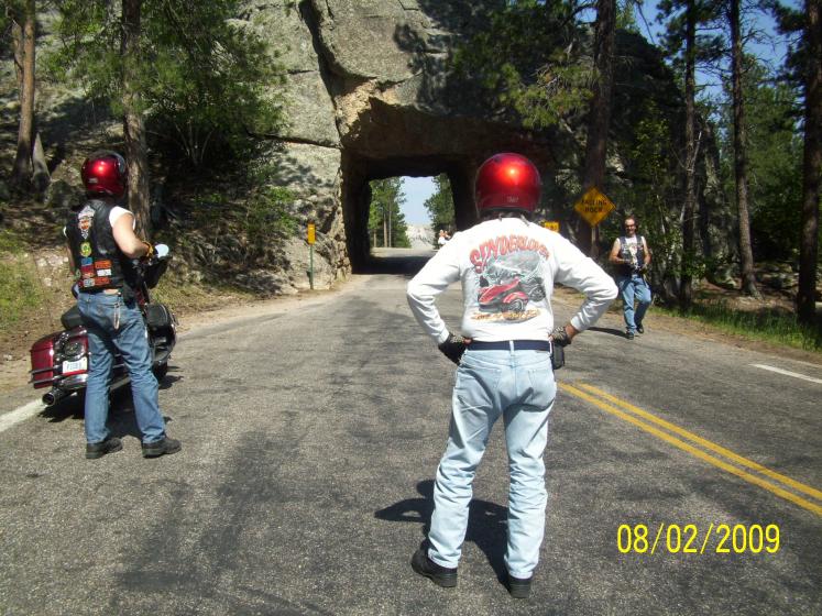 Can't tell from this picture, but you can see the Mt Rushmore heads through the tunnel.