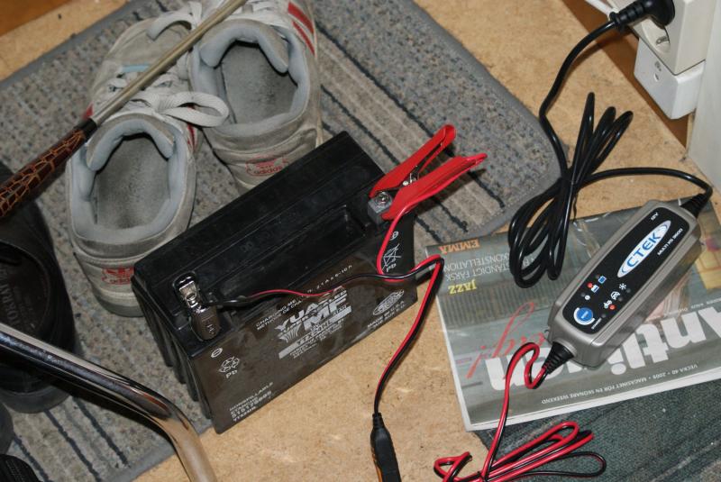 charge battery
