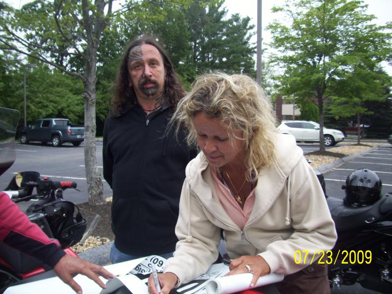 Dee (SeBrez) I forgot to see the plate; signing our banner.