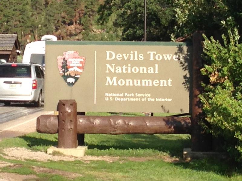 DEVILS TOWER