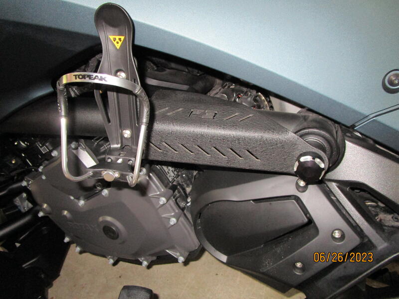 F3 Cup Holder